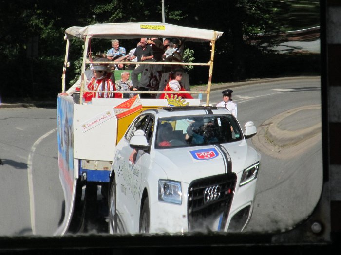 20 087